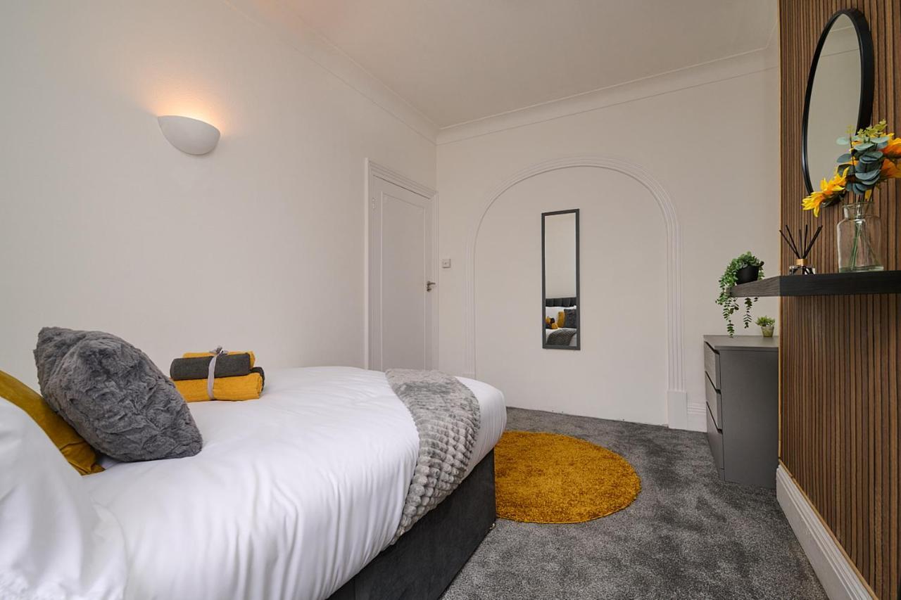 Spacious 3 Bedroom Apartment- Crouch End Londra